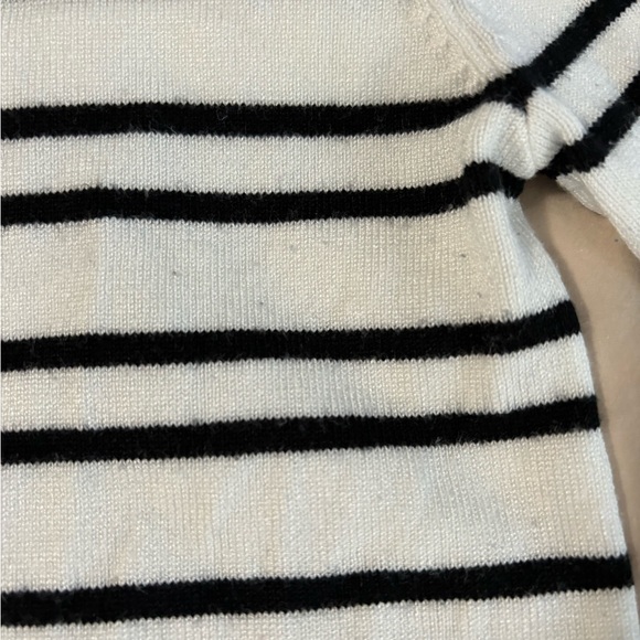 Renee C sweater - Picture 5 of 5